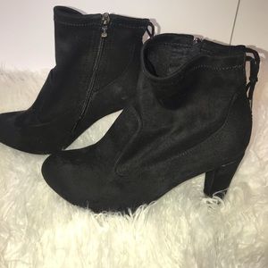 Women’s Booties 9 1/2